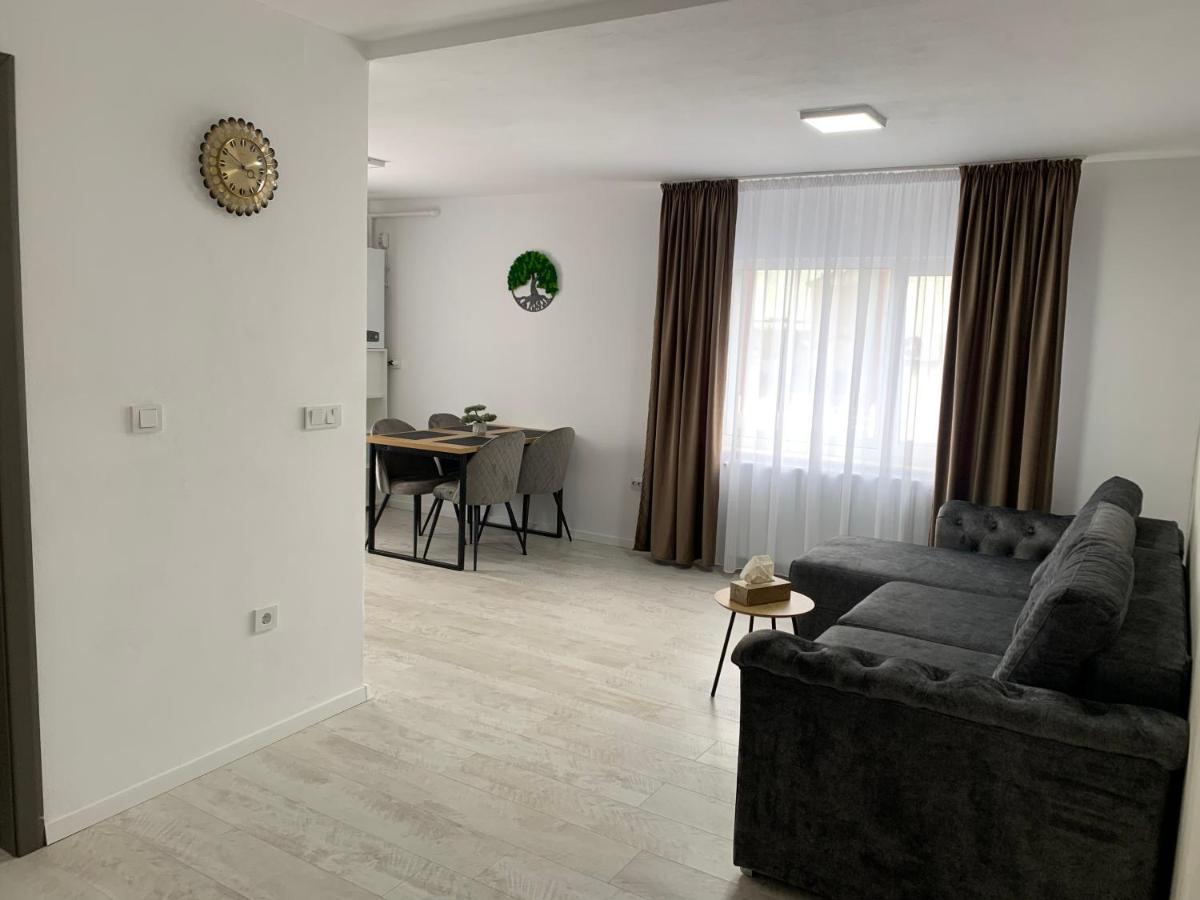 Wonderland Apartment Bistriţa Esterno foto