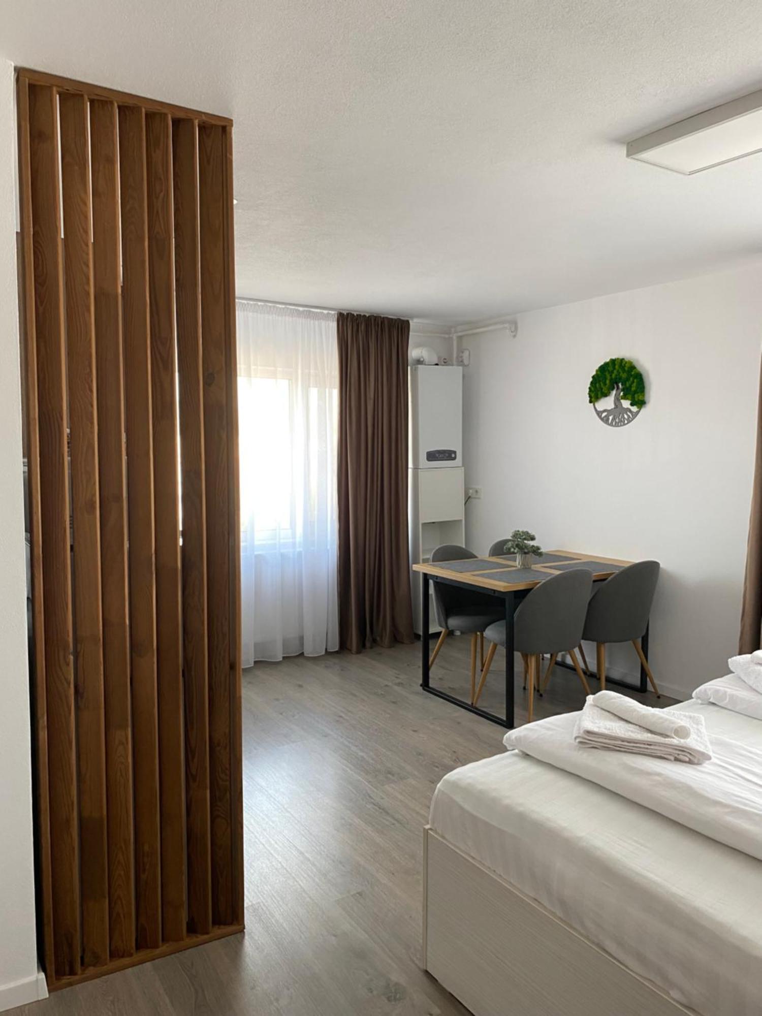 Wonderland Apartment Bistriţa Esterno foto