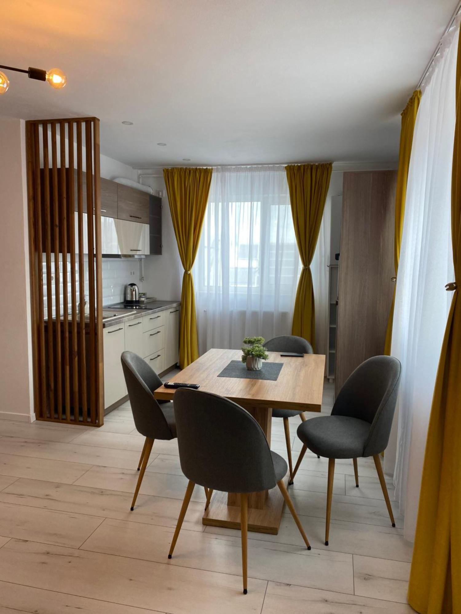 Wonderland Apartment Bistriţa Esterno foto